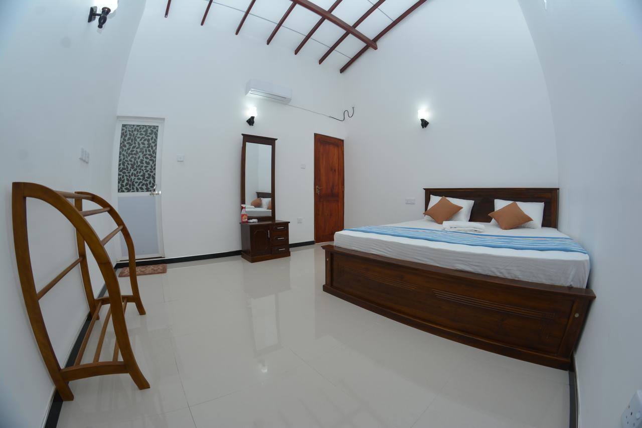 Reshani Guest House Negombo Exterior foto
