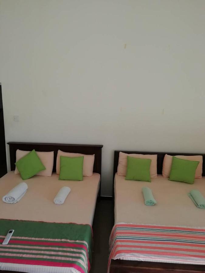 Reshani Guest House Negombo Exterior foto