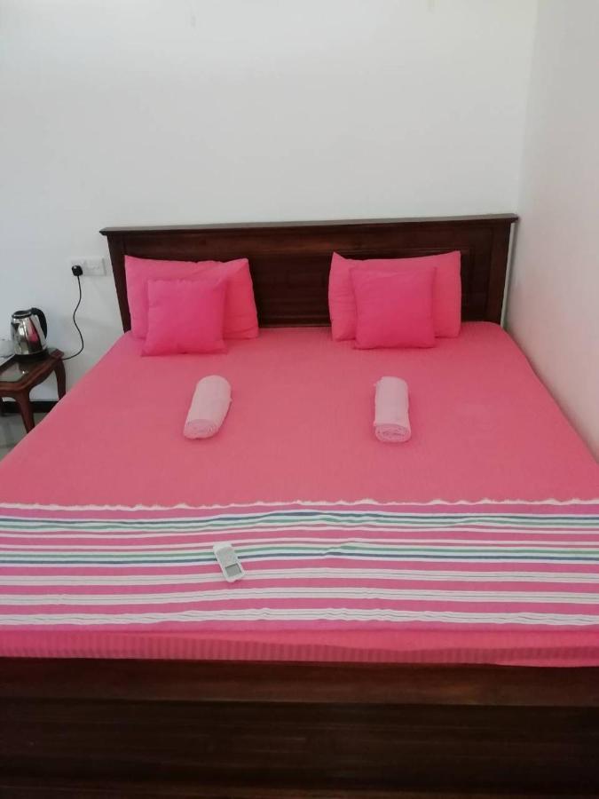 Reshani Guest House Negombo Exterior foto