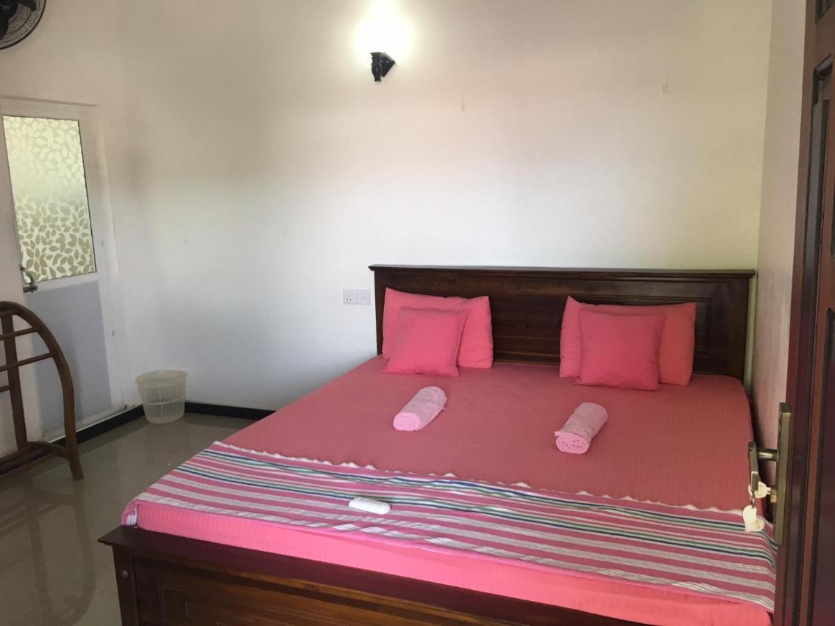 Reshani Guest House Negombo Exterior foto