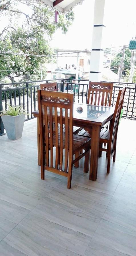 Reshani Guest House Negombo Exterior foto